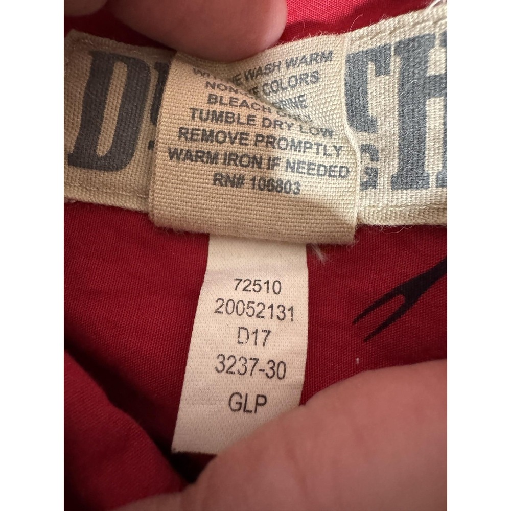 Duluth Trading Co Shirt Mens Medium Red Short Sleeve Button Up BBQ Utensil Print - Picture 4 of 10